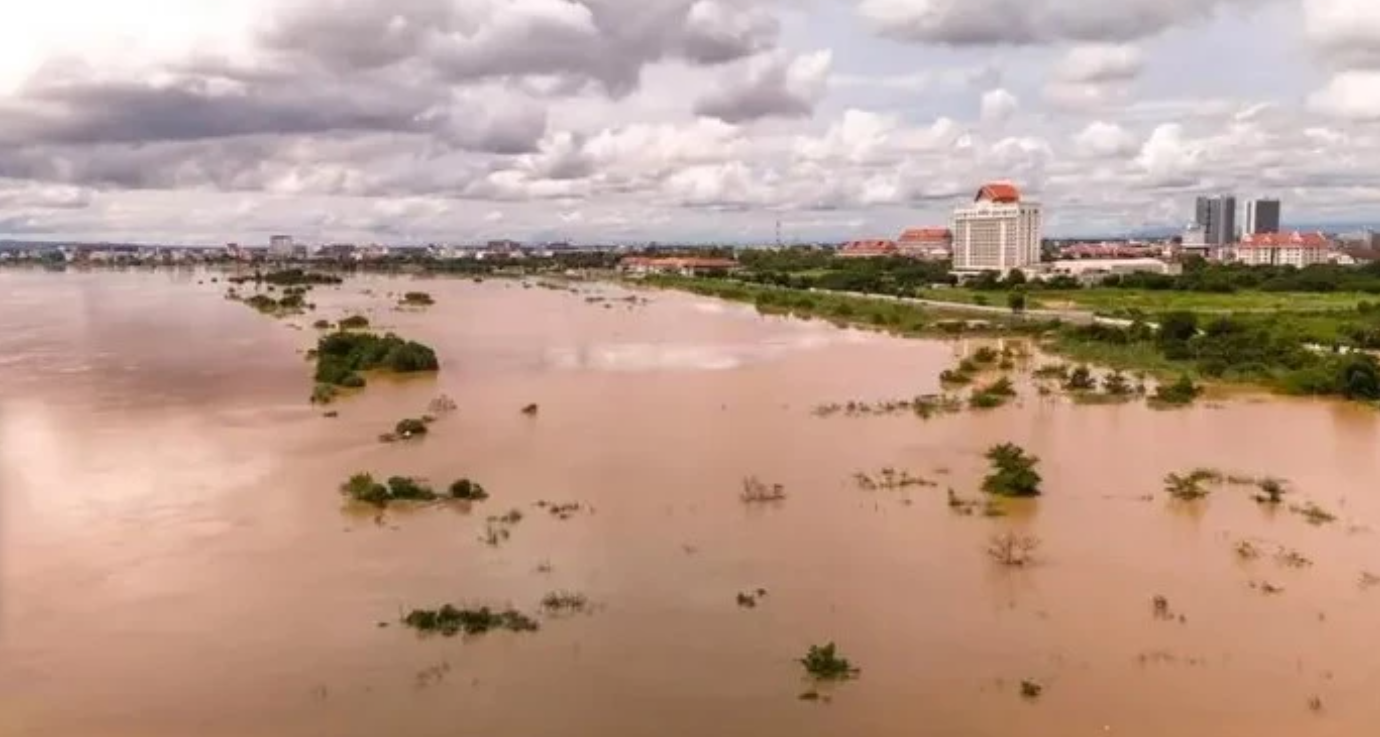 Laos Cemas Air Sungai Mekong Meluap Saat Hujan Lebat, Ribuan Warga Waspada
